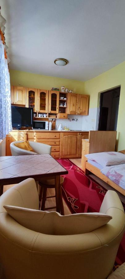 Homestay Machom Oscadnica Esterno foto